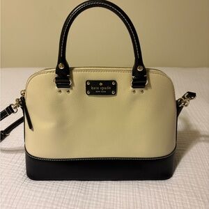Kate Spade Black and Cream Purse